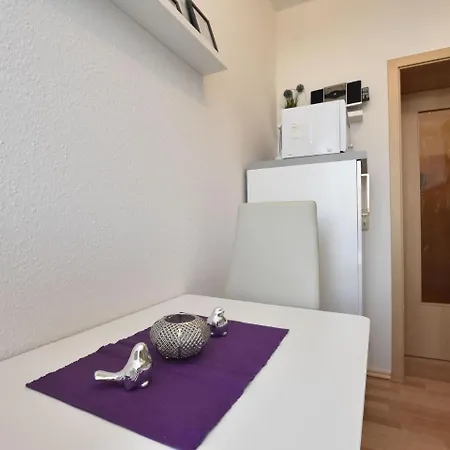 Apartment City 1 *