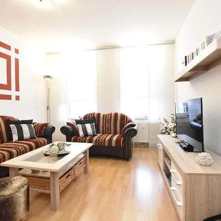 City 1 דירה רוסטוק